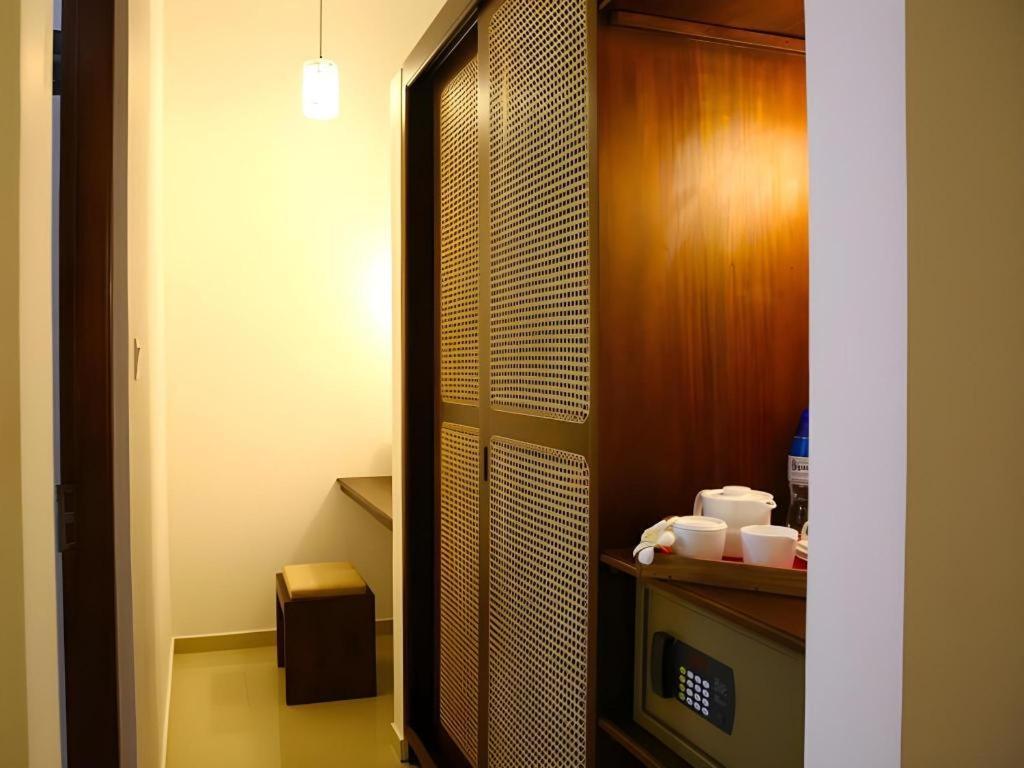 วิสเปอริ่ง ปาล์ม โฮเต็ล Hotel เบนโตตา ภายนอก รูปภาพ